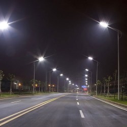 Вуличне та дорожнє (магістральне) освітлення